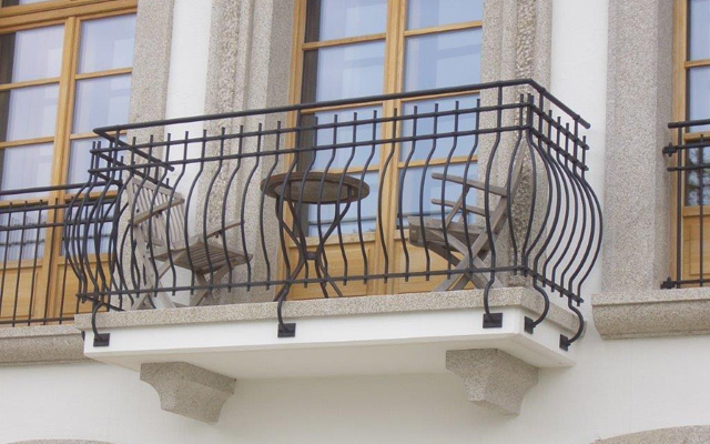 Balkone Stahl modern Kunstschmiede Alteneder