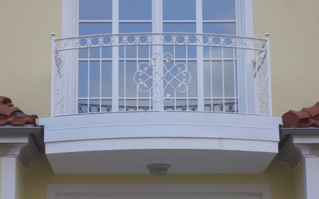 Balkone Stahl modern Kunstschmiede Alteneder